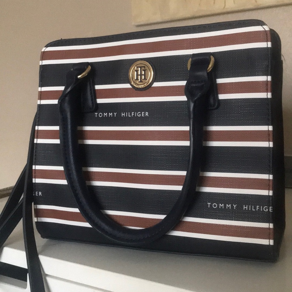Tommy Hilfiger purse
